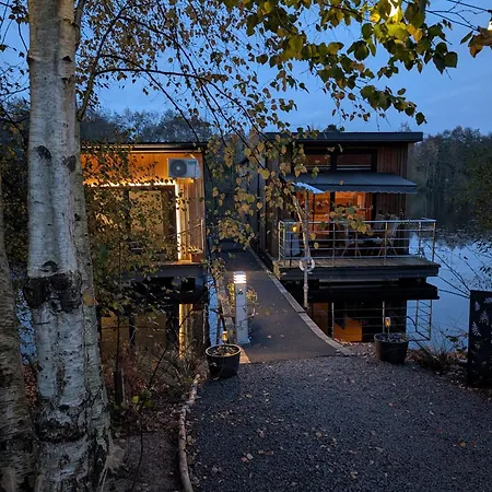 Hausboot Lena * Папенбург